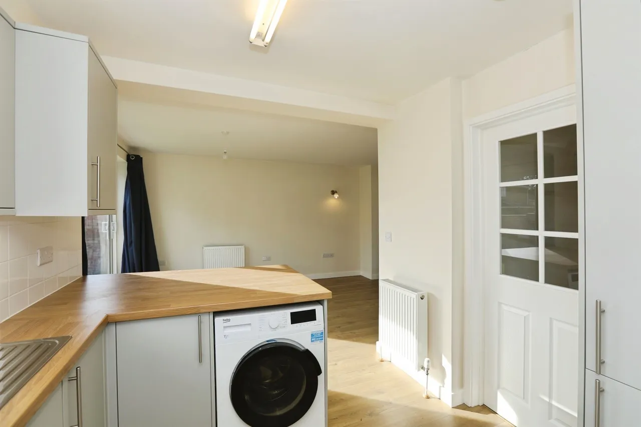 Beechey Way, Copthorne, RH10, photo 7