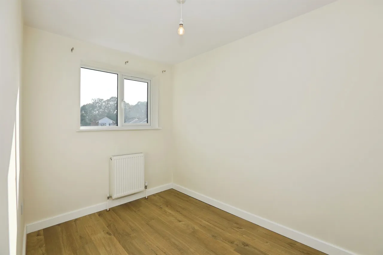 Beechey Way, Copthorne, RH10, photo 10