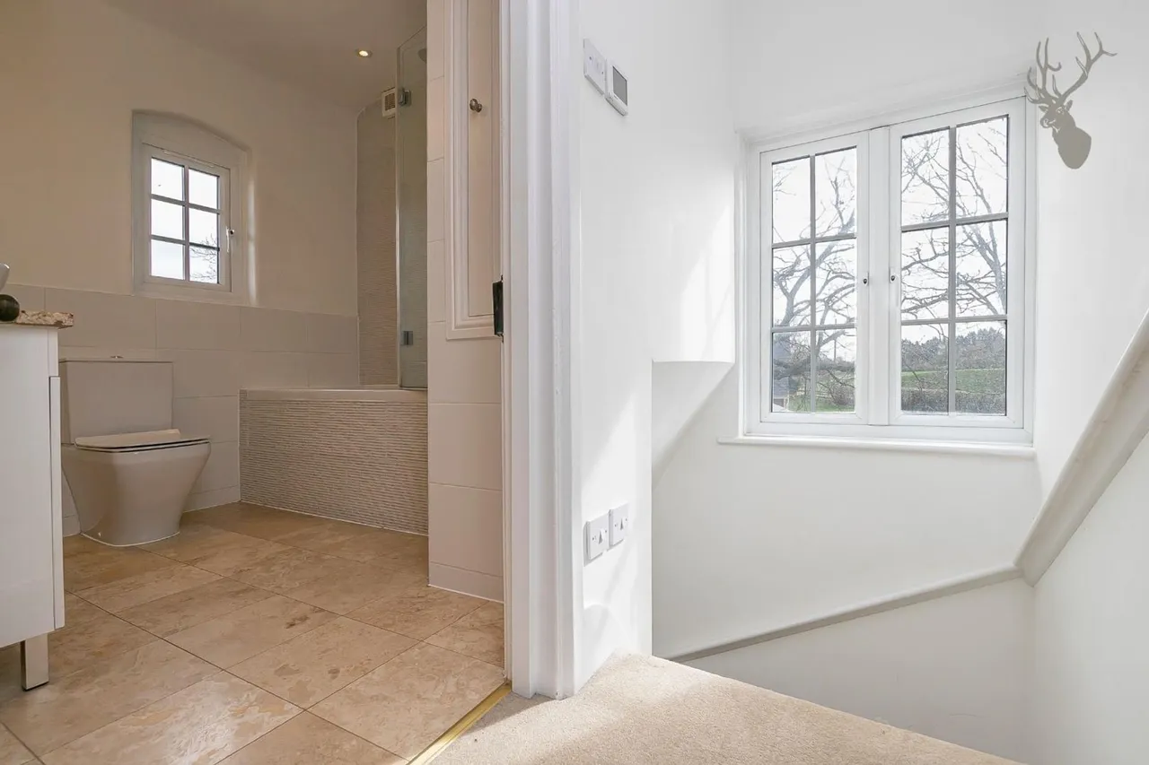 Stapleford Road, Stapleford Tawney, RM4, photo 12