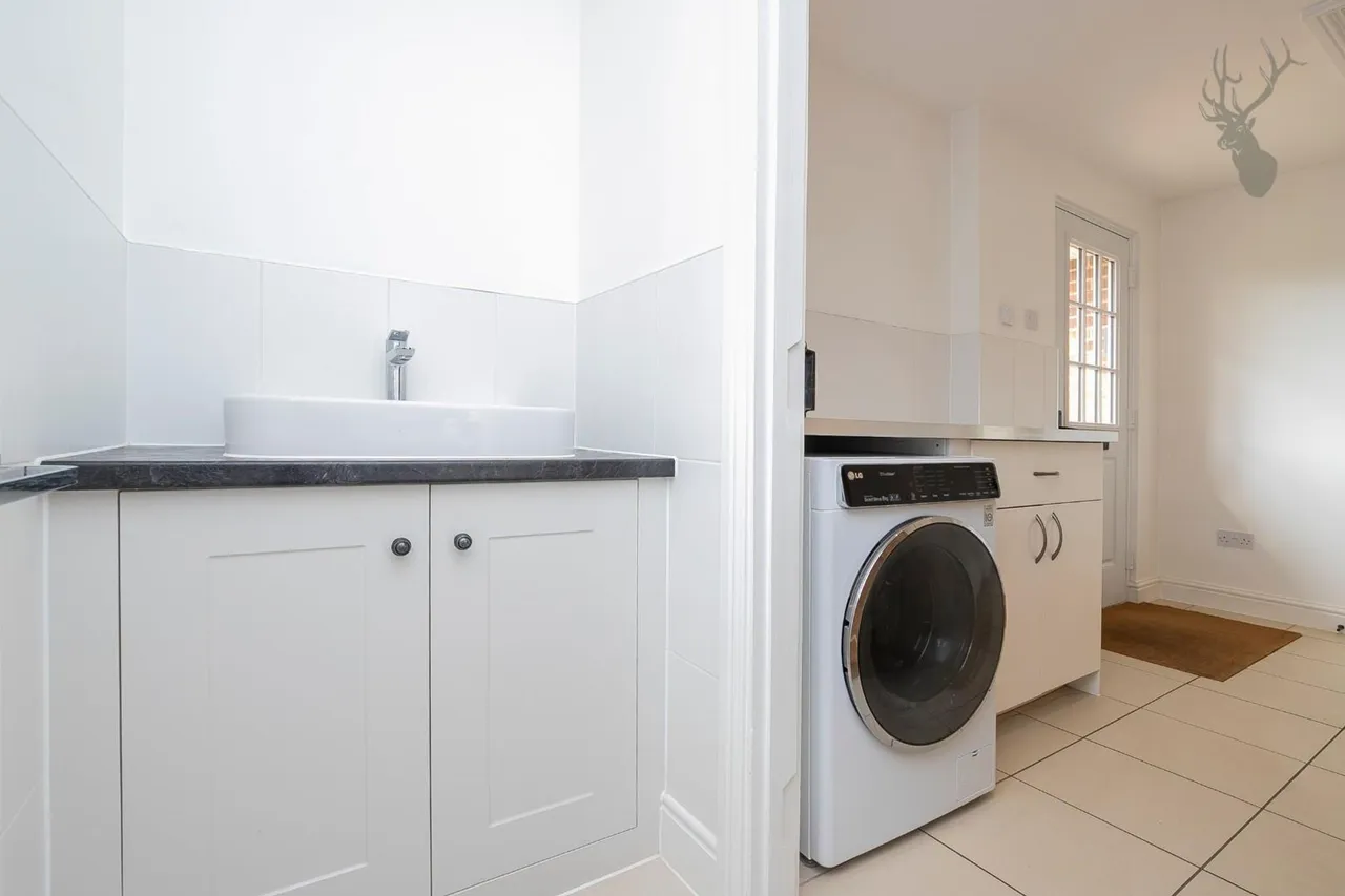 Stapleford Road, Stapleford Tawney, RM4, photo 16
