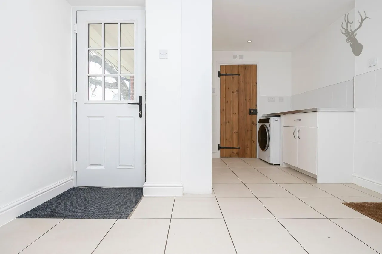Stapleford Road, Stapleford Tawney, RM4, photo 15