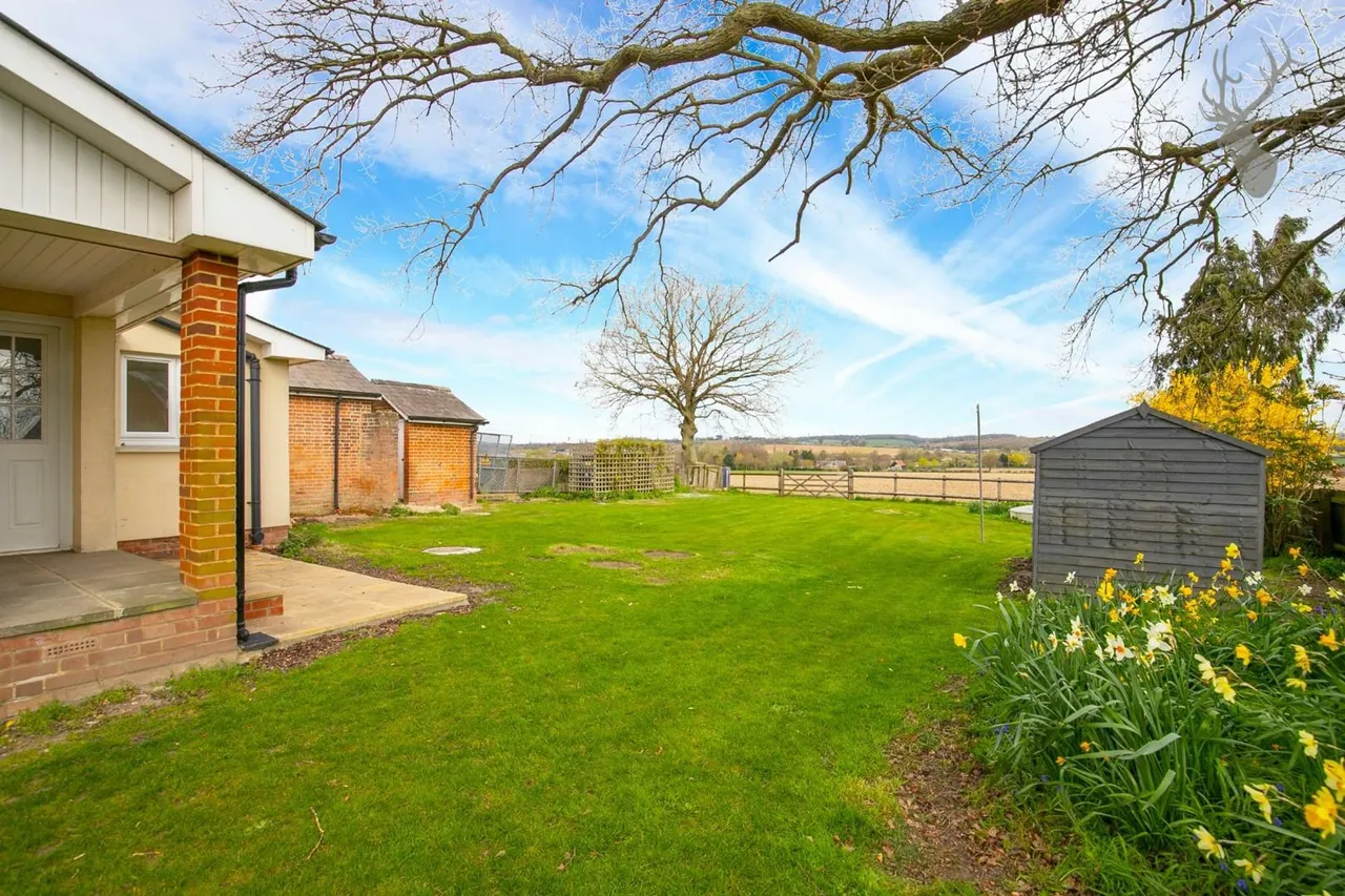 Stapleford Road, Stapleford Tawney, RM4, photo 17
