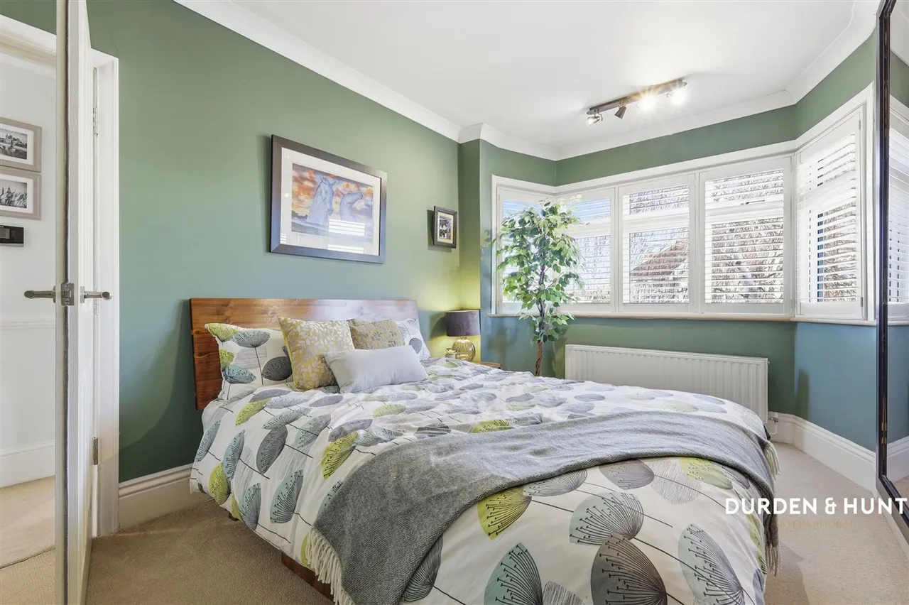Lytton Road, Romford, RM2, photo 16