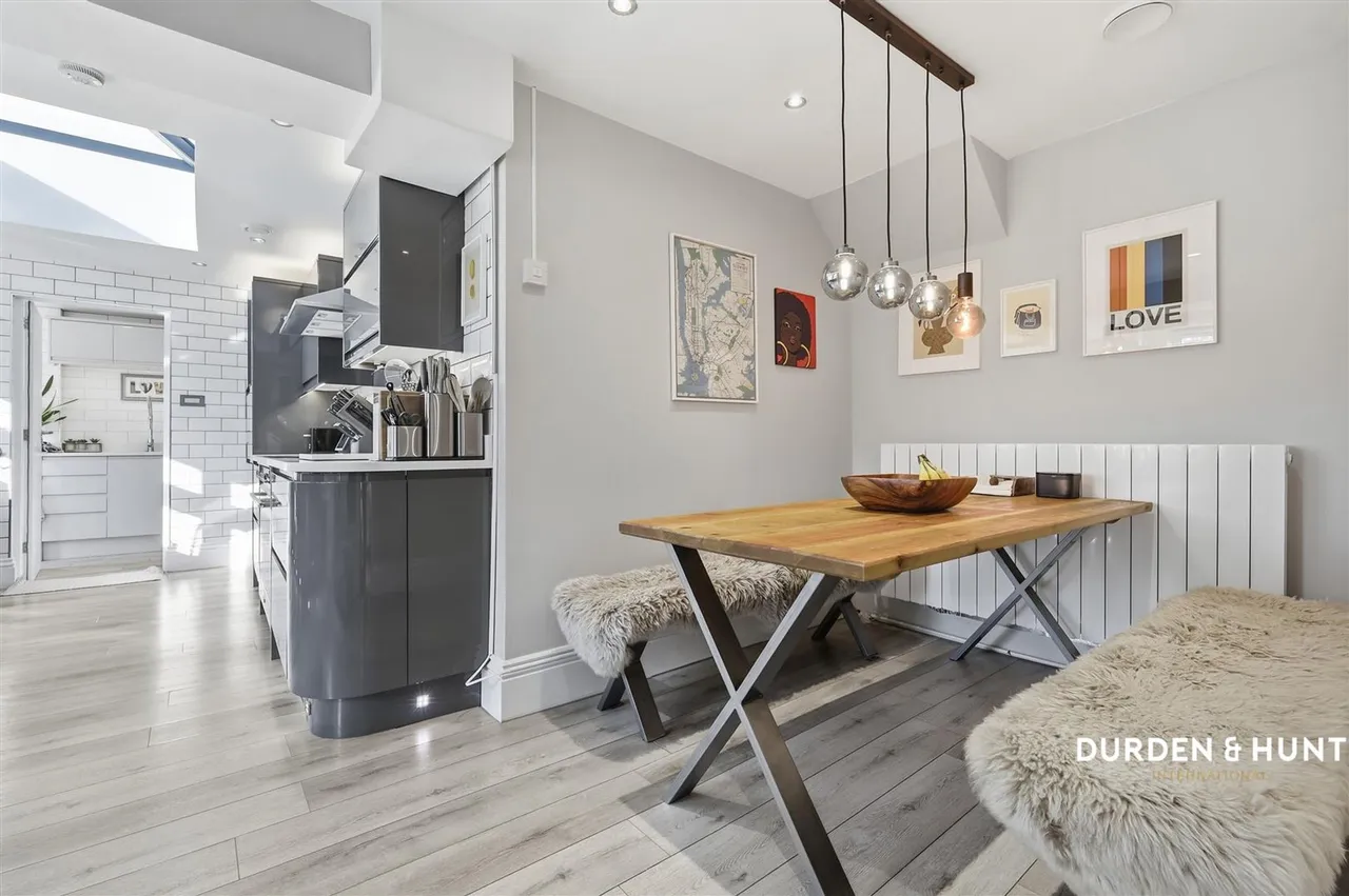 Lytton Road, Romford, RM2, photo 8