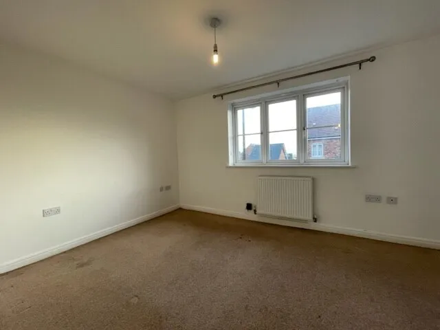 Becks Close, Birstall, LE4, photo 6