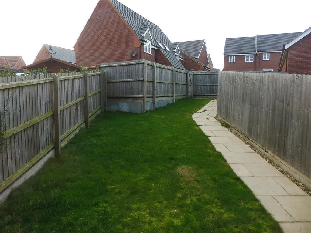 Becks Close, Birstall, LE4, photo 8
