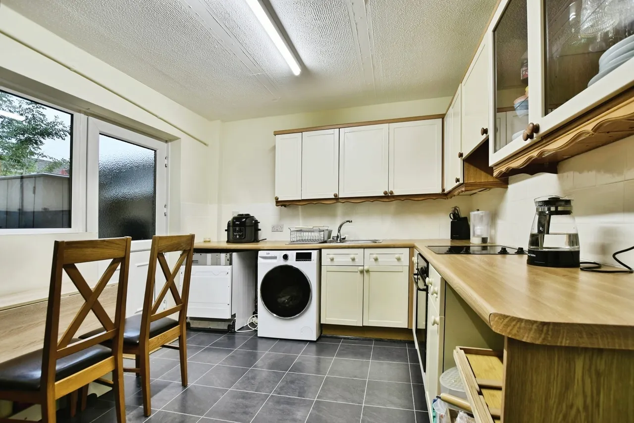 Drake Road, Broadheath, Altrincham, WA14, photo 4