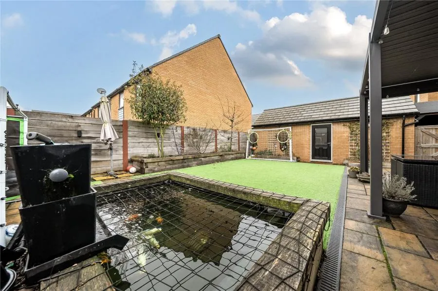 Aventine Grove, Houghton Regis, LU5, photo 20