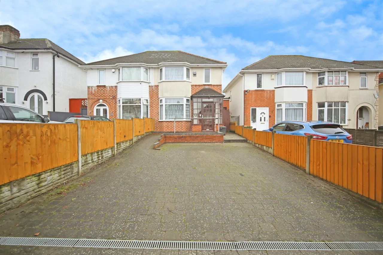 3 bed house for sale, Pierce Avenue, Solihull, B92
