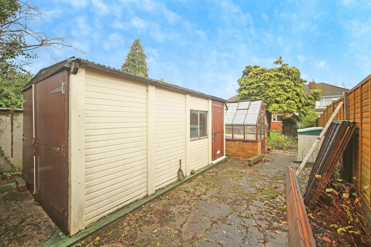 Pierce Avenue, Solihull, B92, photo 23