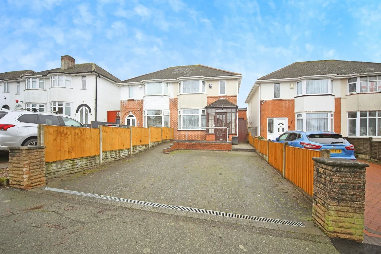 Pierce Avenue, Solihull, B92, photo 2