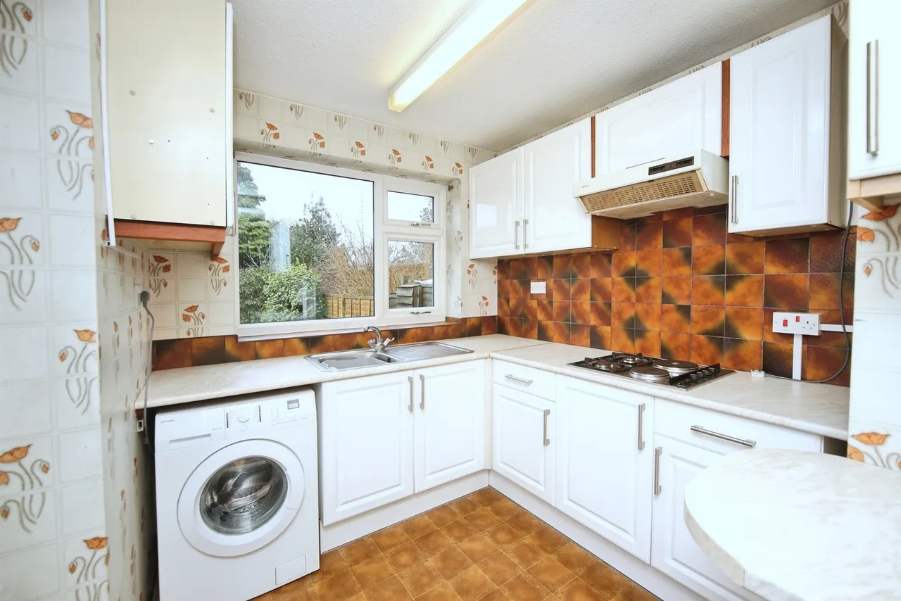 Pierce Avenue, Solihull, B92, photo 8