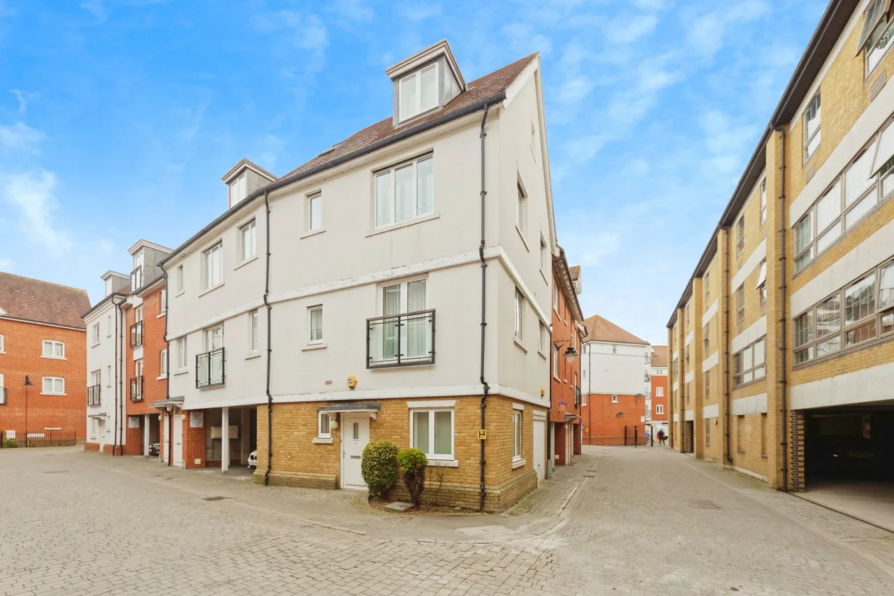 4 bed house for sale, Tannery Way South, Canterbury, CT1