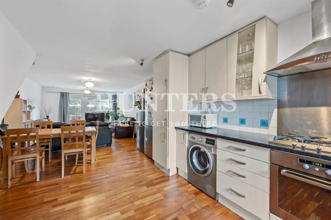4 bed house to rent — Ecclesbourne Road, London, N1