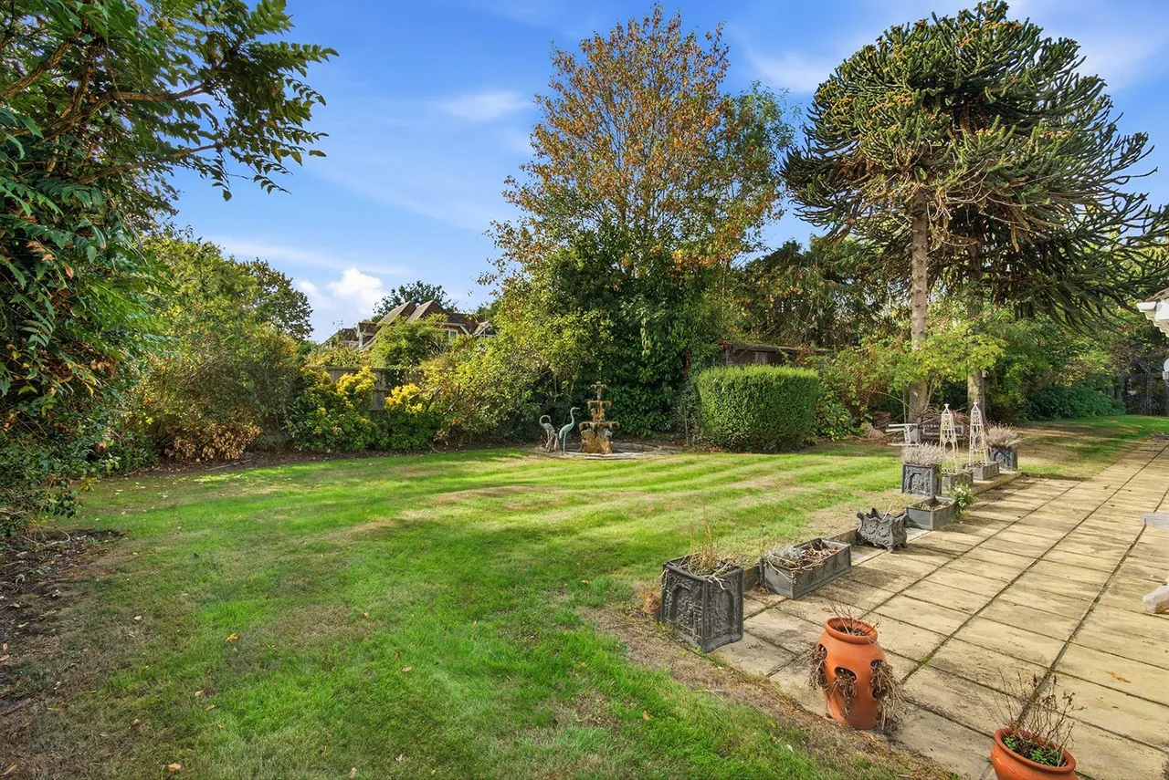 Cheapside Lane, Denham, UB9, photo 13