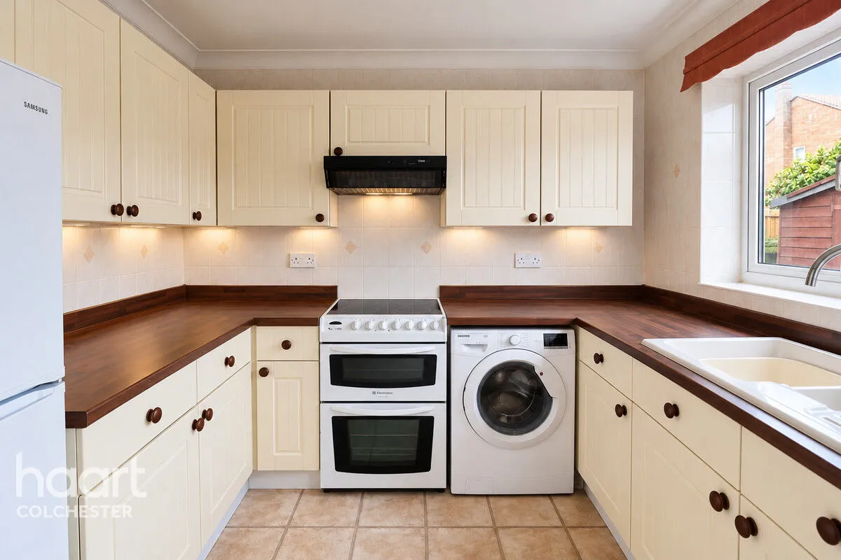 Chatsworth Road, Colchester, CO5, photo 4