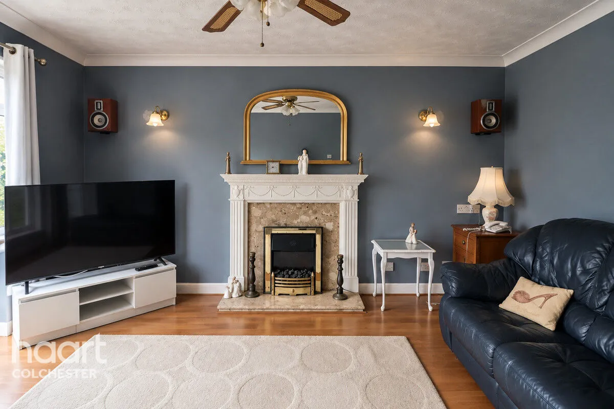 Chatsworth Road, Colchester, CO5, photo 6