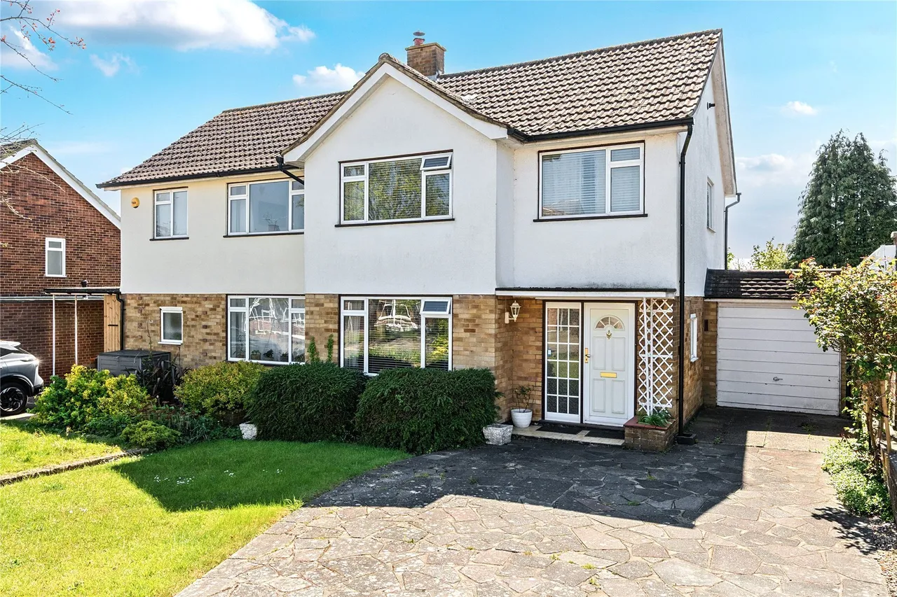 3 bed house for sale — Durrant Way, Farnborough Village, BR6