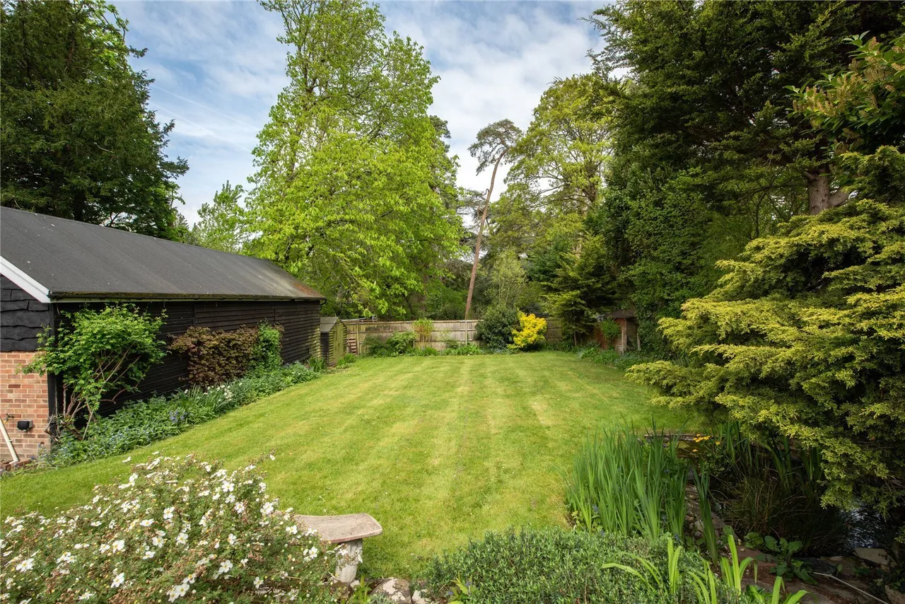 Pixham Lane, Pixham, RH4, photo 8