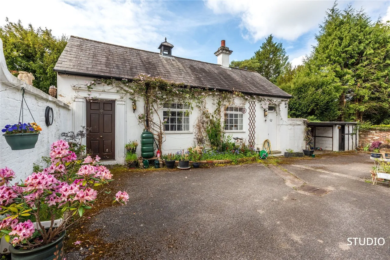 Pixham Lane, Pixham, RH4, photo 18