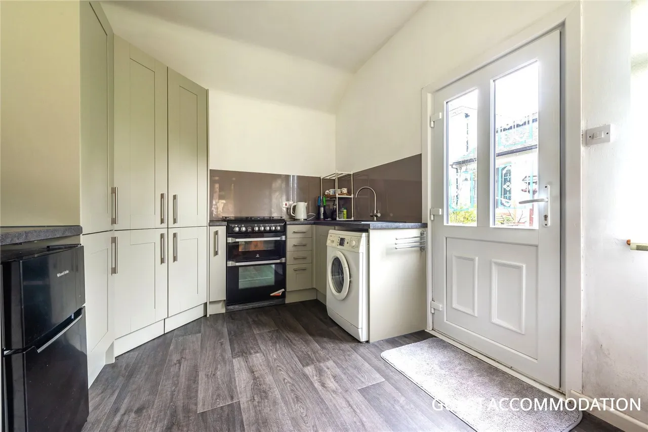Pixham Lane, Pixham, RH4, photo 19