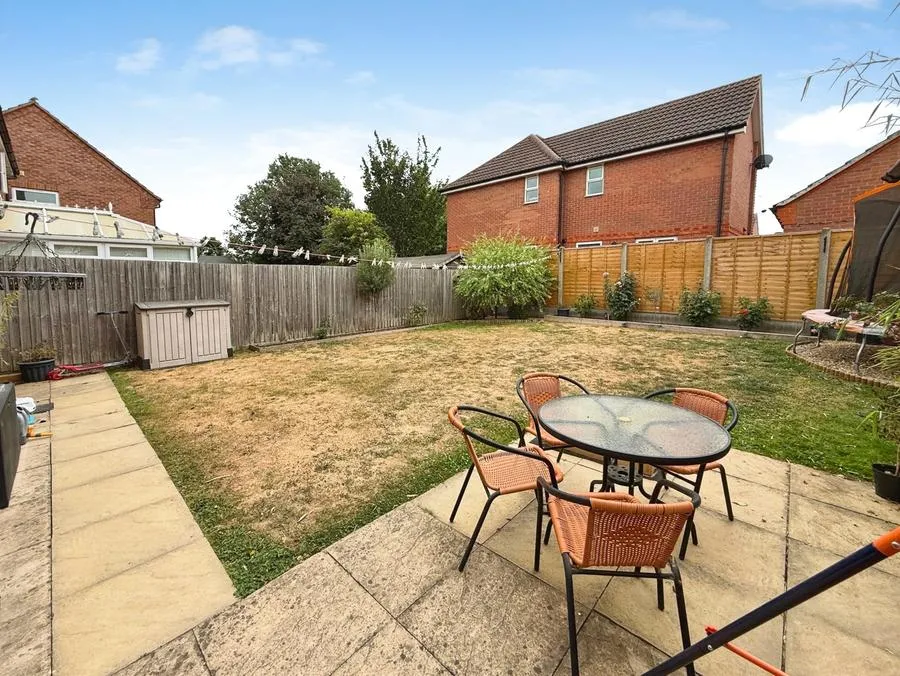 Greenwich Avenue, Holbeach, PE12, photo 22