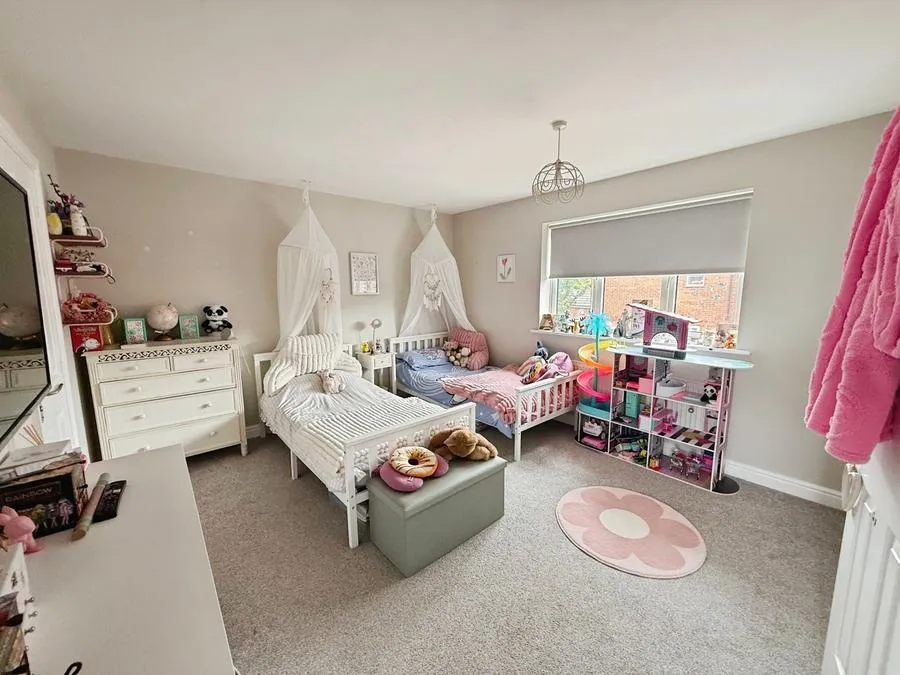 Greenwich Avenue, Holbeach, PE12, photo 13