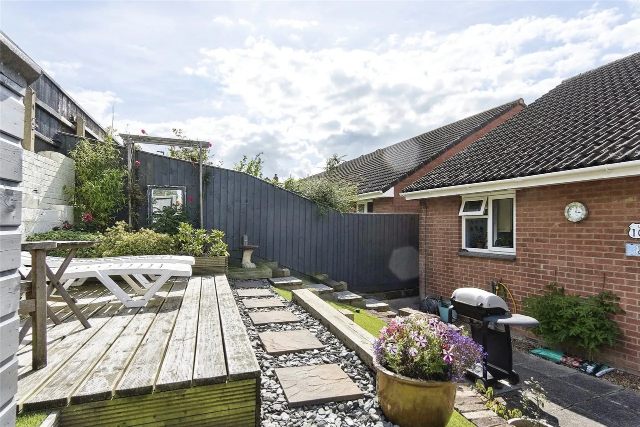 Holly Tree Close, Ryde, PO33, photo 12