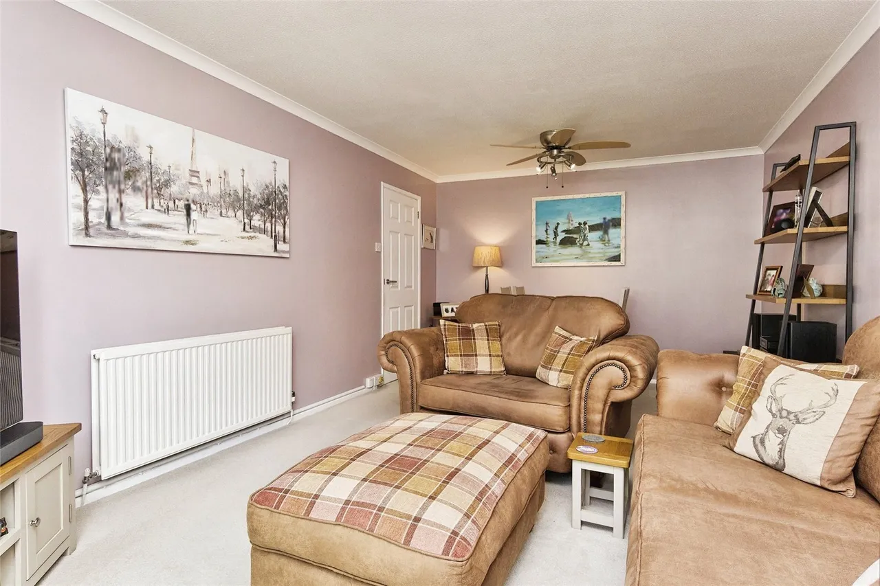 Holly Tree Close, Ryde, PO33, photo 3