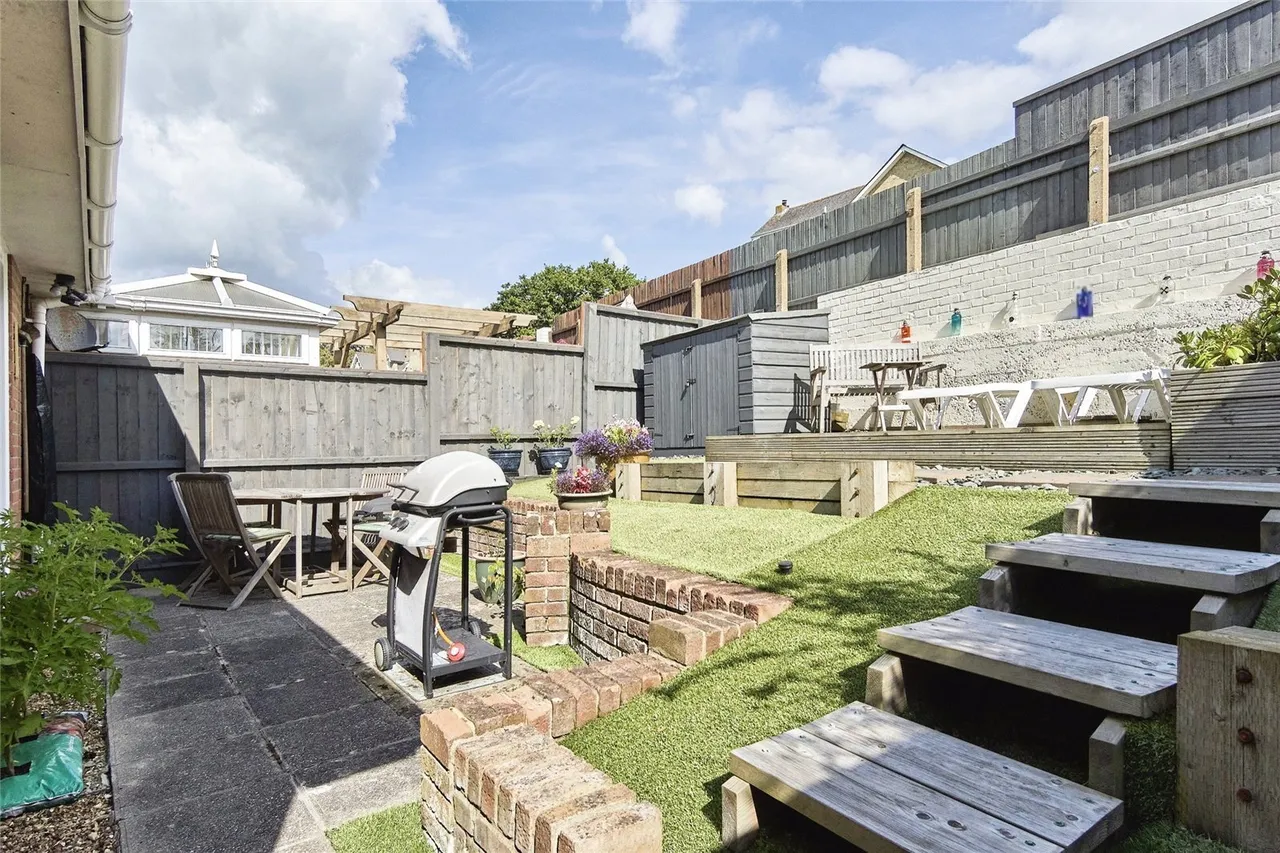 Holly Tree Close, Ryde, PO33, photo 11