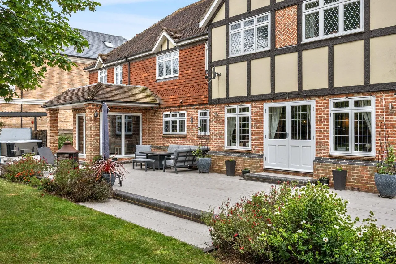 Nelmes Road, Emerson Park, RM11, photo 38