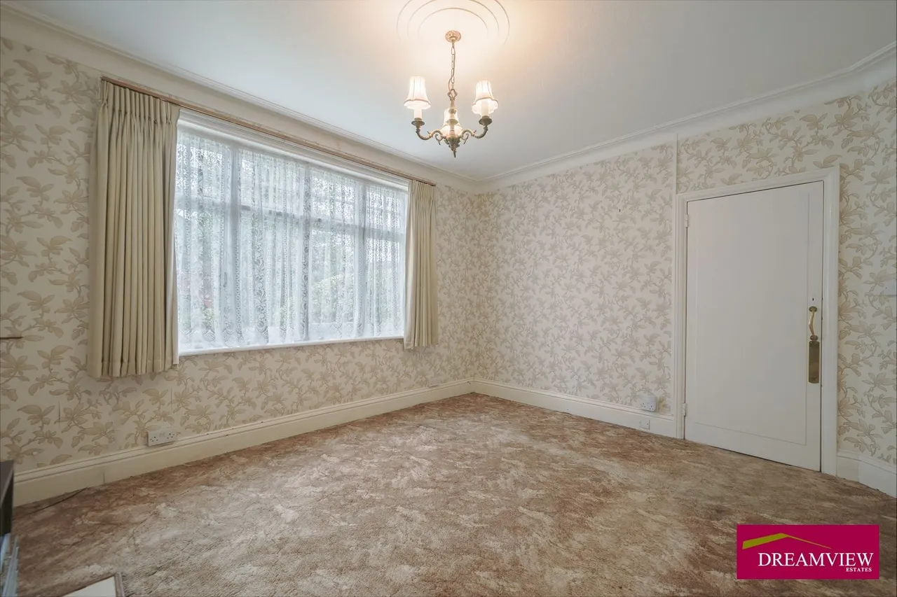 3 bed semi-detached house for sale Bridge Lane, Temple Fortune NW11, photo 12