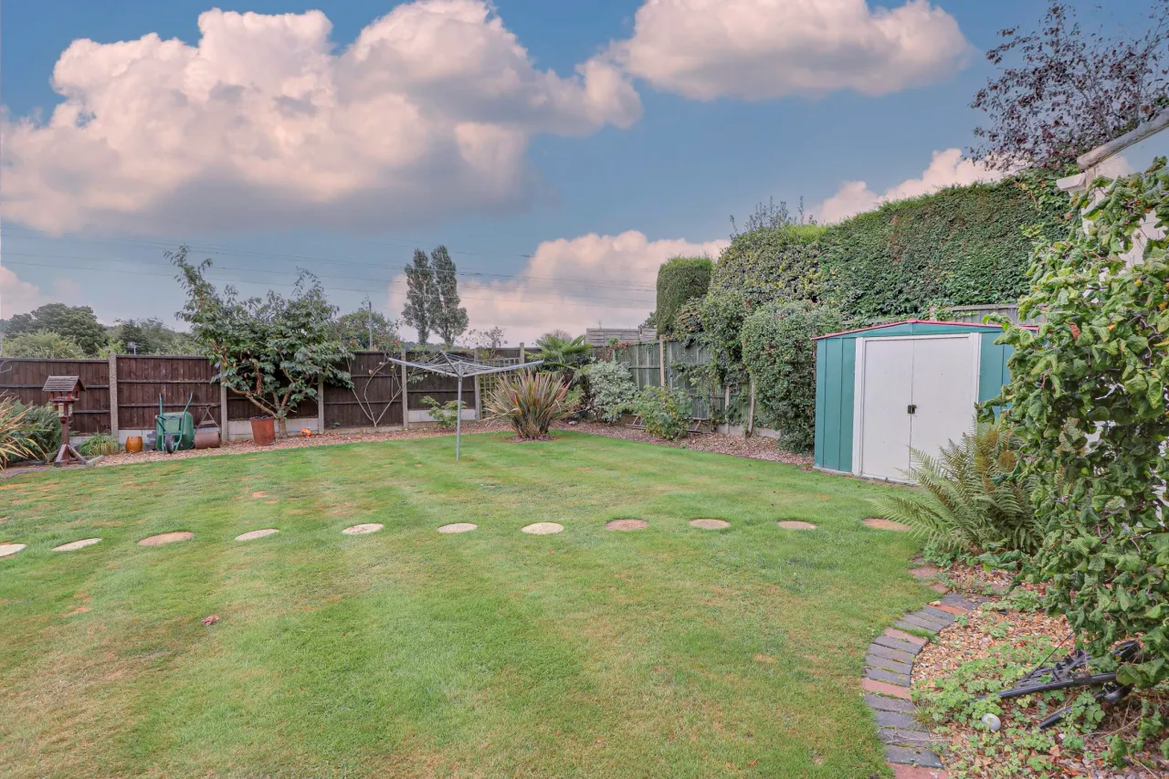 Hawks Green Lane, Cannock, photo 18