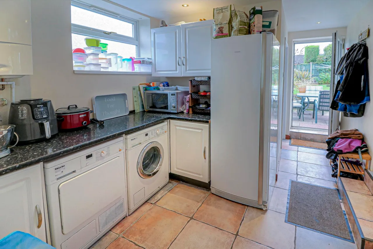 Hawks Green Lane, Cannock, photo 9