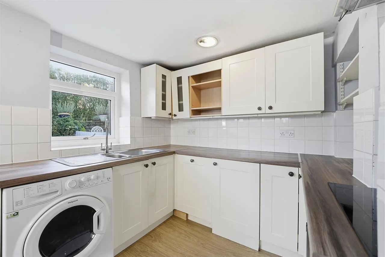 Adlington Road, Bollington, photo 7