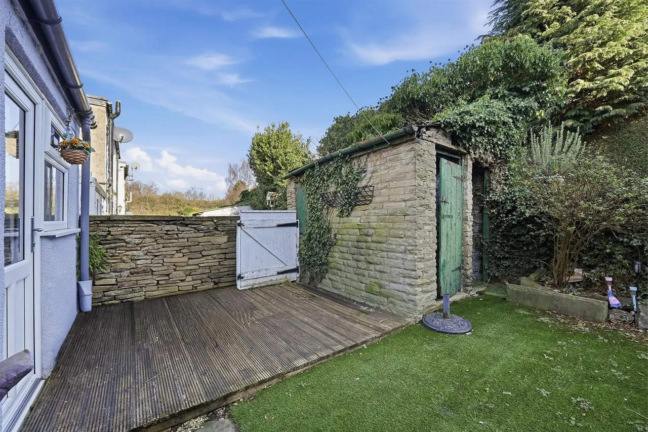Adlington Road, Bollington, photo 5