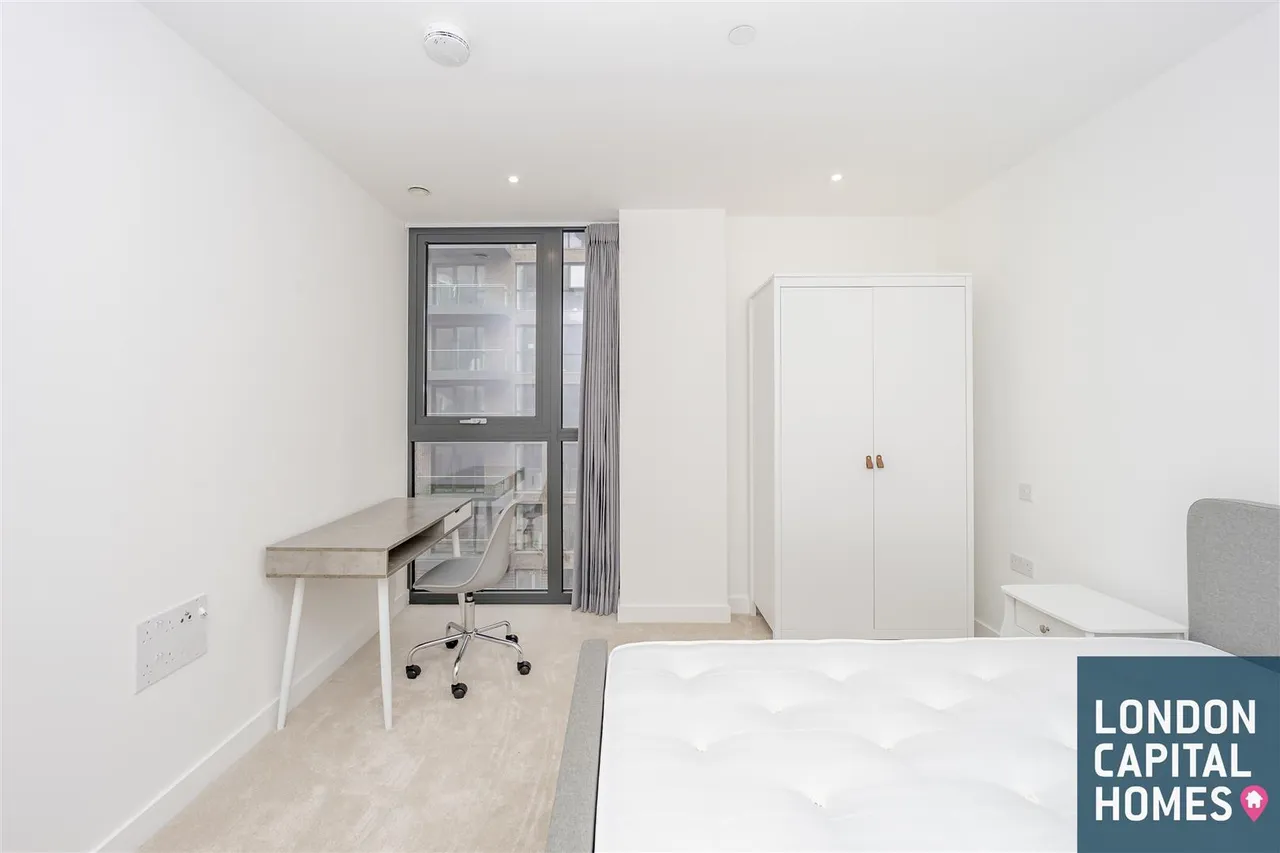 Coster Avenue, London, photo 8