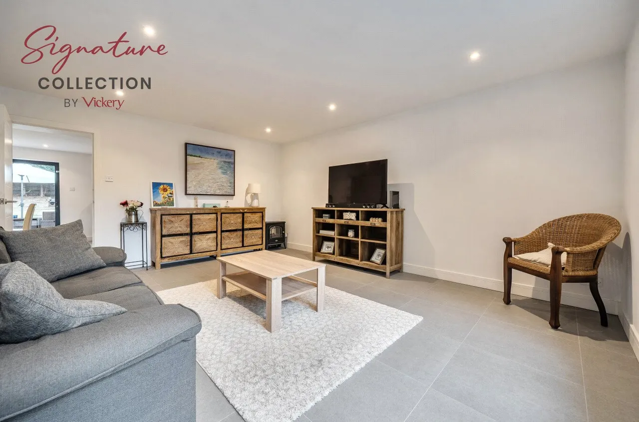 Upper Chobham Road, Camberley, GU15, photo 6