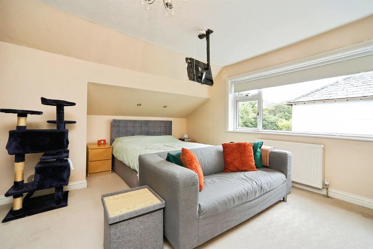 Carr Lane, Riddlesden, BD20, photo 13