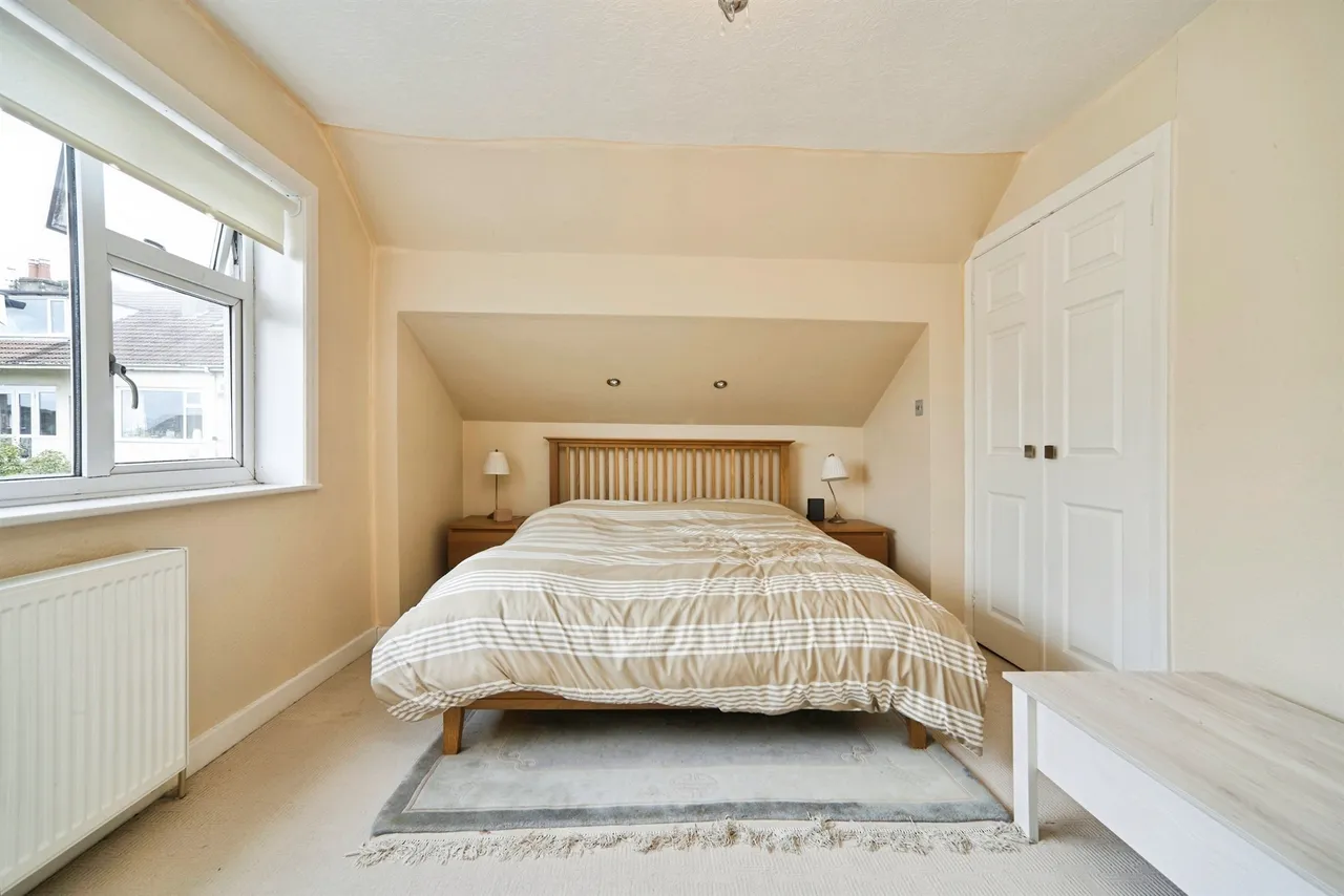 Carr Lane, Riddlesden, BD20, photo 15