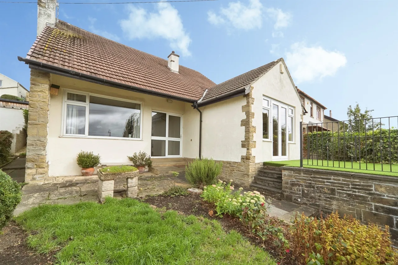 4 bed house for sale, Carr Lane, Riddlesden, BD20