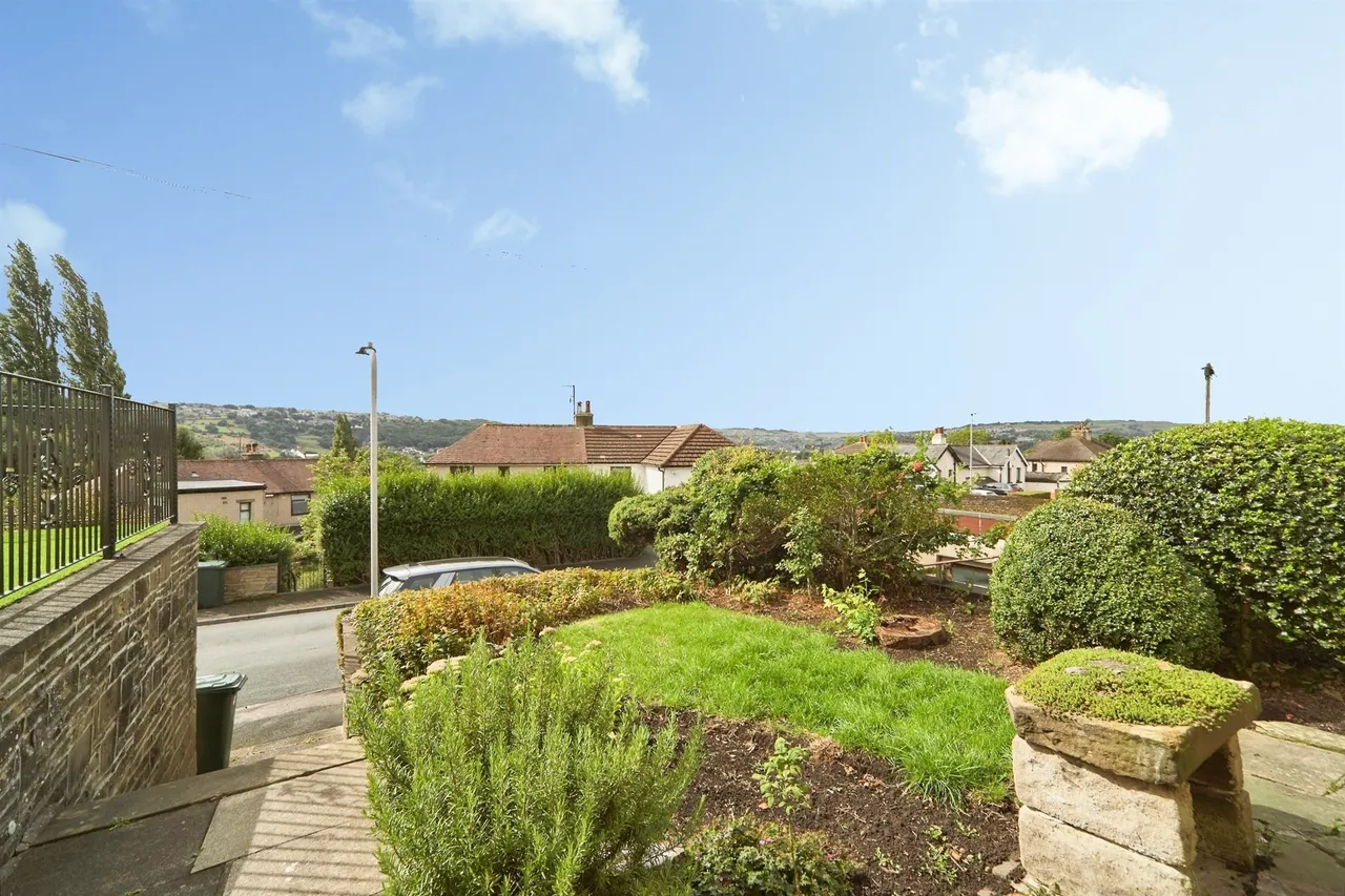 Carr Lane, Riddlesden, BD20, photo 4