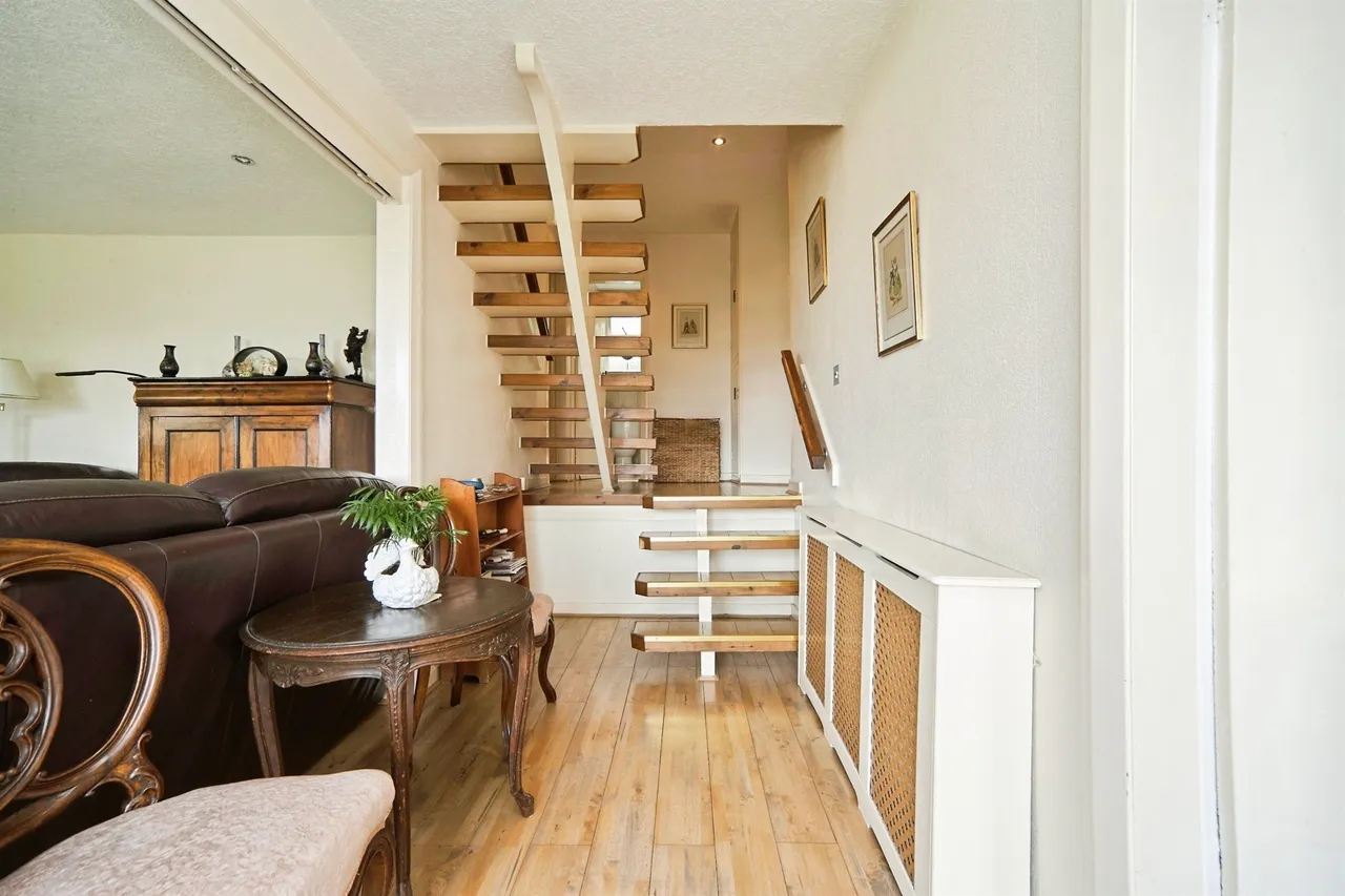 Carr Lane, Riddlesden, BD20, photo 5