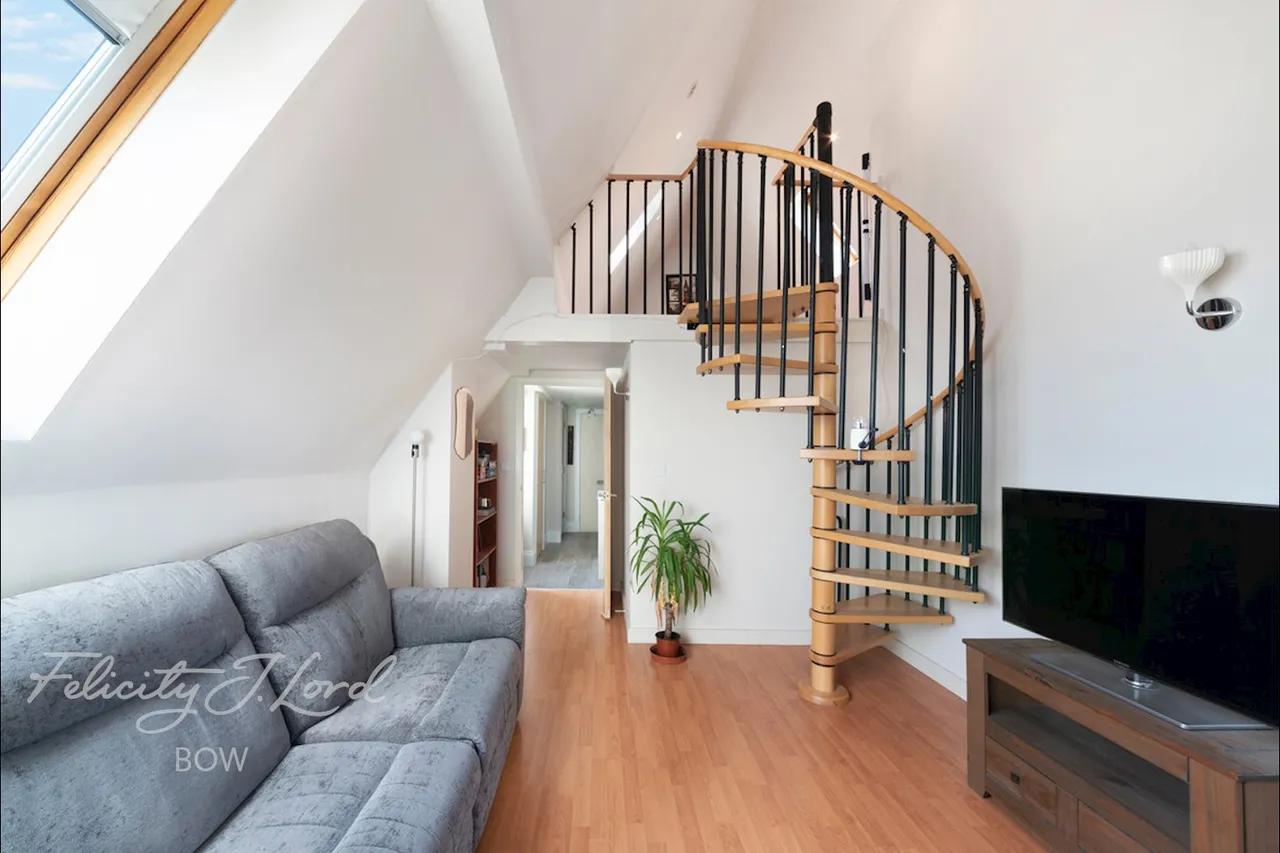 Gladstone Place, London, photo 2