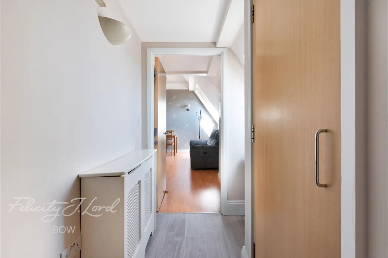 Gladstone Place, London, photo 7