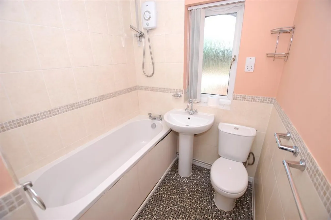 Byrchen Moor Gardens, Brierley Hill, DY5, photo 10