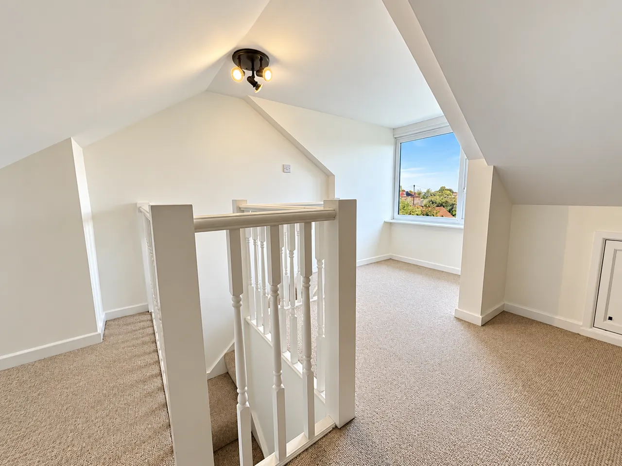 Chilcote Avenue, Sale, M33, photo 14