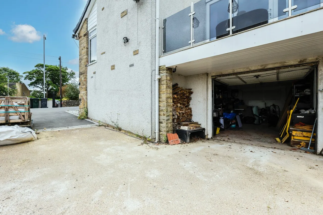 Park Road, Thackley, BD10, photo 20