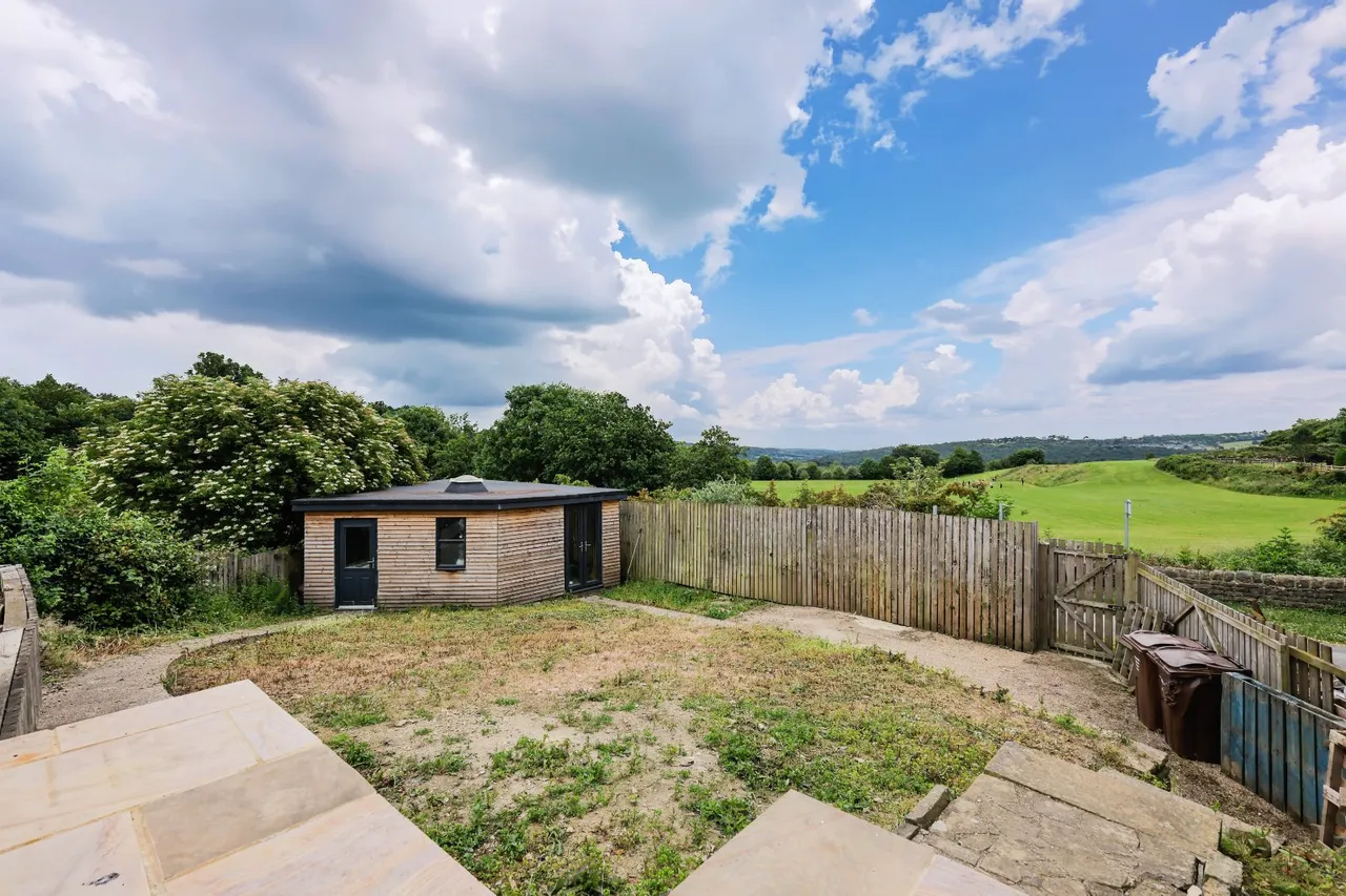 Park Road, Thackley, BD10, photo 19