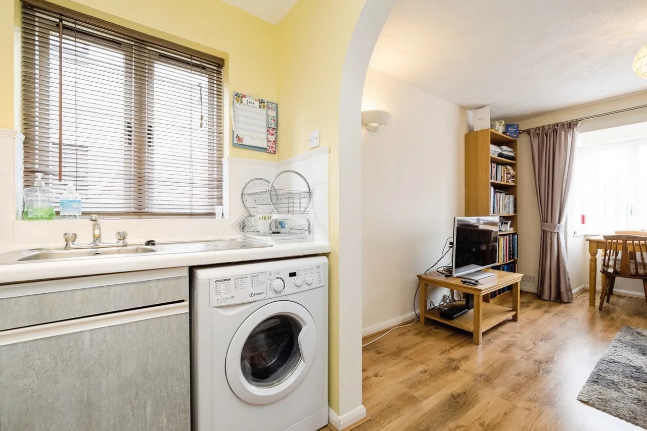 Talus Close, PURFLEET-ON-THAMES, Essex, RM19, photo 10